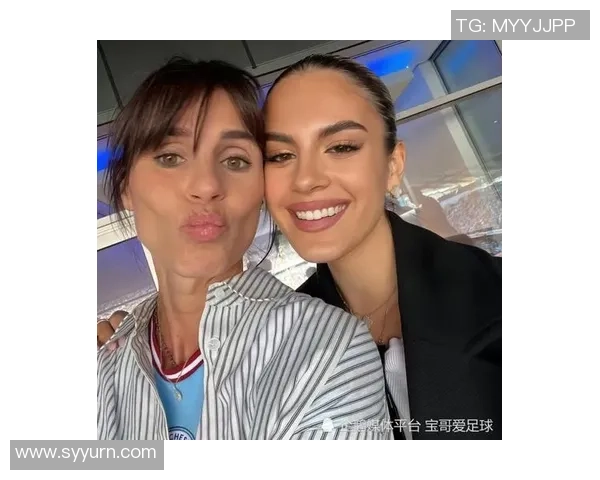 足球球星长袖睡衣舒适时尚休闲款式解析,穿出你的运动潮流风格 足球球星长袖睡衣舒适时尚休闲款式解析,穿出你的运动潮流风格